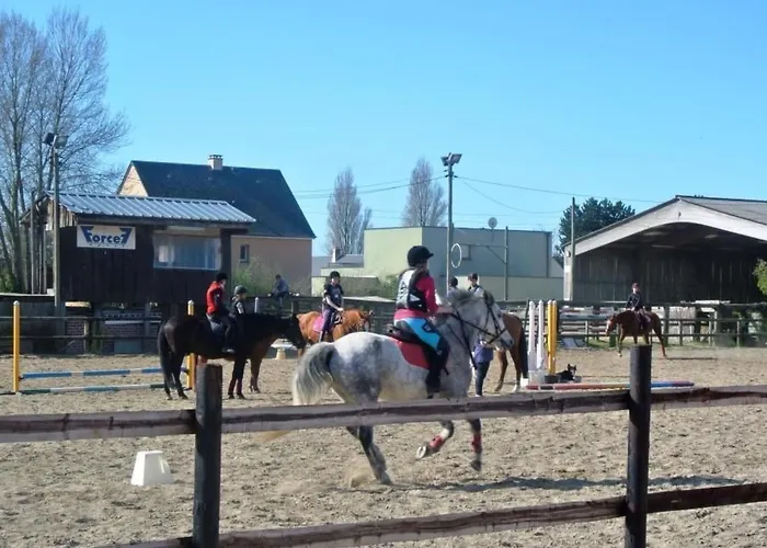 De La Sienne By Interhome Nyaraló Heugueville-sur-Sienne